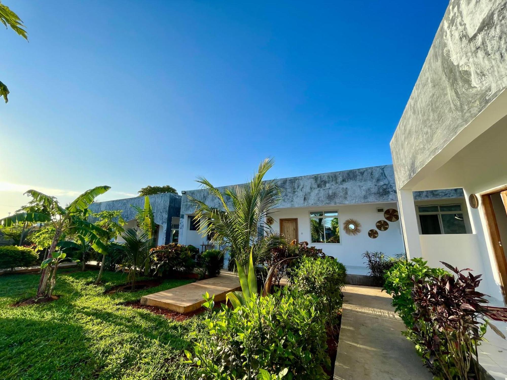 Kendwa Crystal Coast Hotel Bagian luar foto